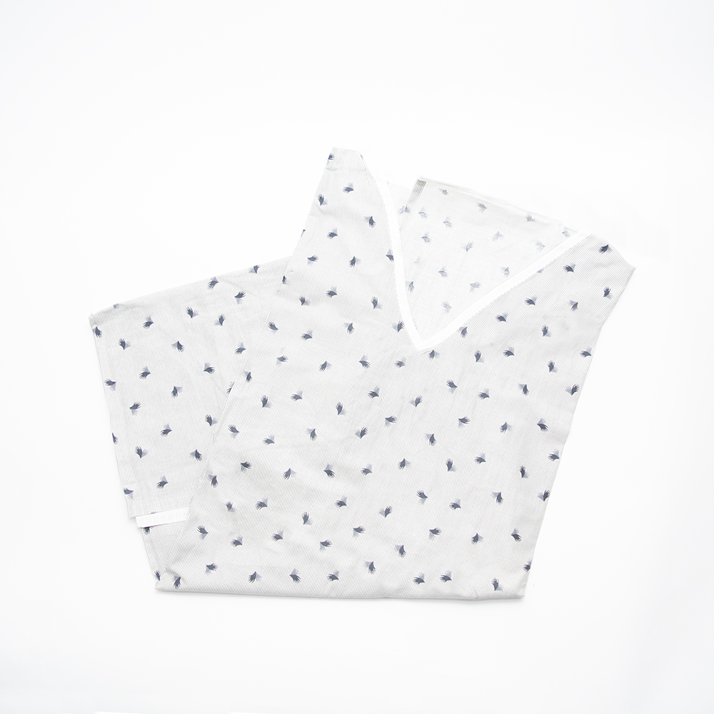 V-Neck, Overlap